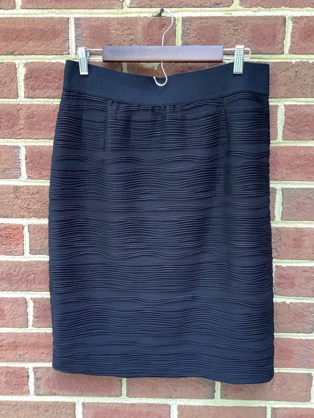 EUC Alfani Black Pencil Skirt Textured Elastic Waist Exposed Zipper 12